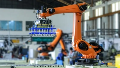 Robô fábrica industrial